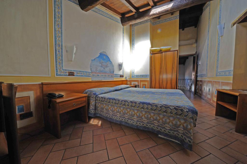 Albergo Giulia Gonzaga Hotel *